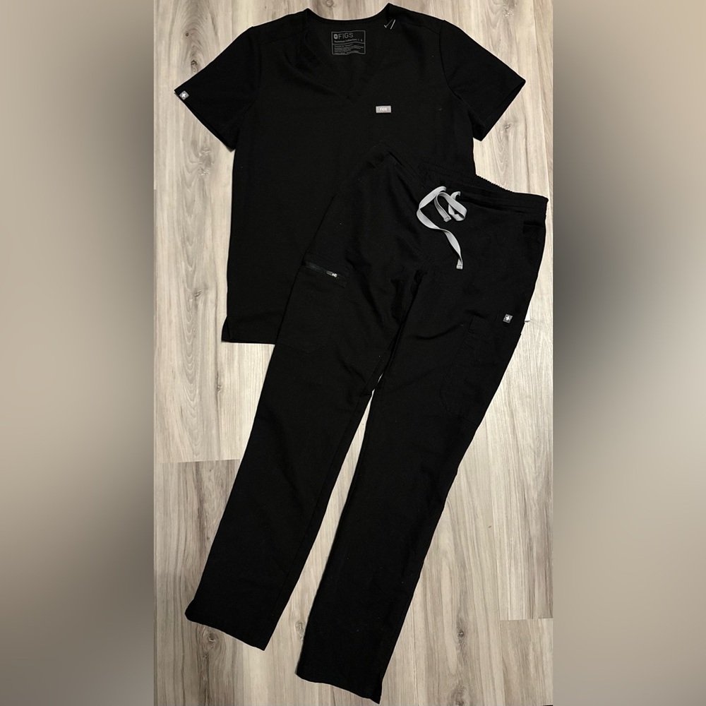 Figs scrub set
